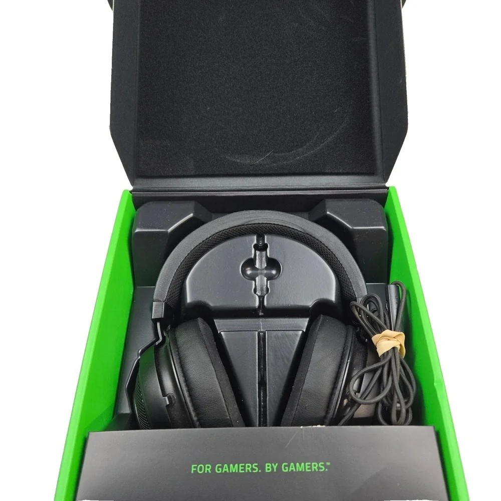 Razer Kraken Wired 7.1 Surround Sound Gaming‎ Headset - Retractable Microphone